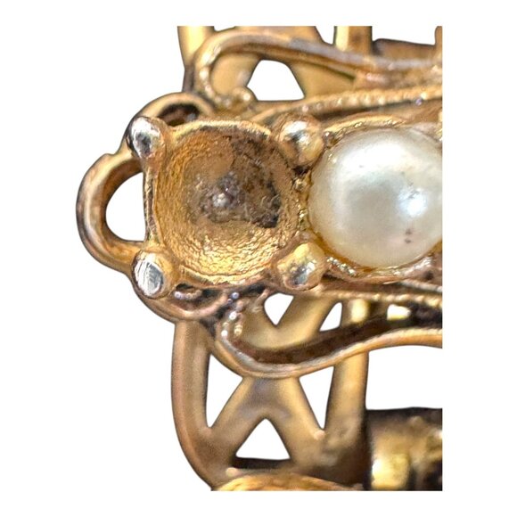 Vintage Gold Tone Bracelet Art Deco Heavy Statement Faux Pearl Detailing READ - Picture 3 of 8